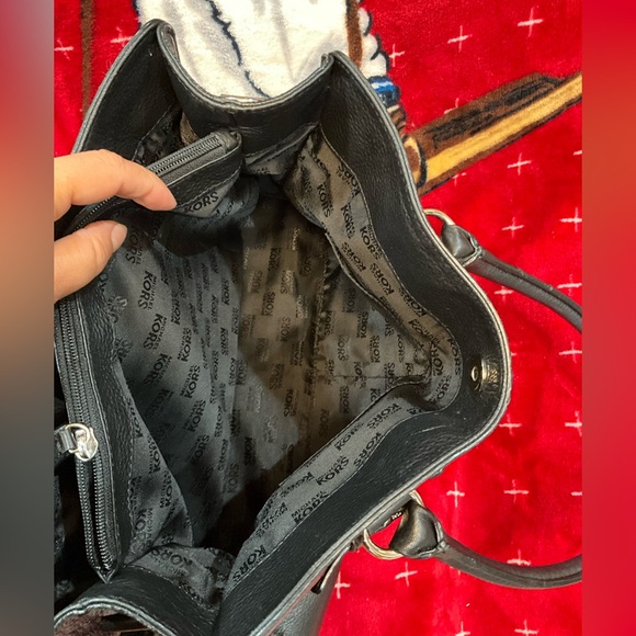 good condition Michael Kors Hamilton Satchel Black Pebbled Leeather - Picture 13 of 16